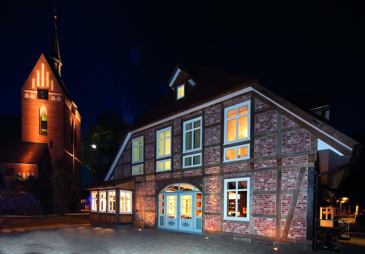 Schmucke Witwe Hotel Bispingen Exterior photo