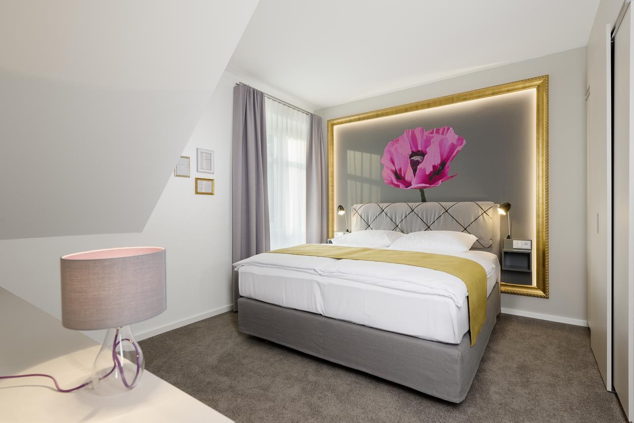 Schmucke Witwe Hotel Bispingen Exterior photo